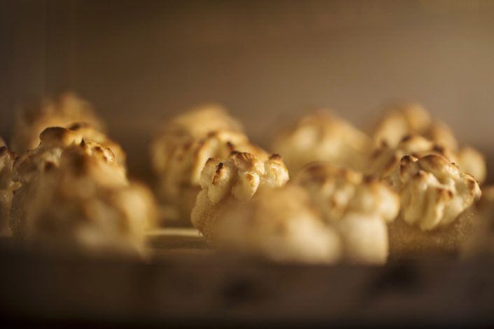 Foto dei dolcini ericini. Fotografo per pasticcerie, laboratori di dolci, gelaterie e ristoranti food piatti gourmet